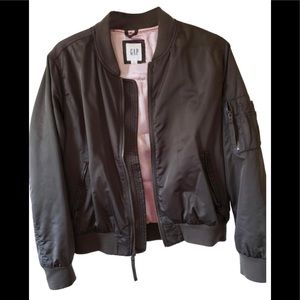 GAP Women’s Bomber jacket in Olive - S